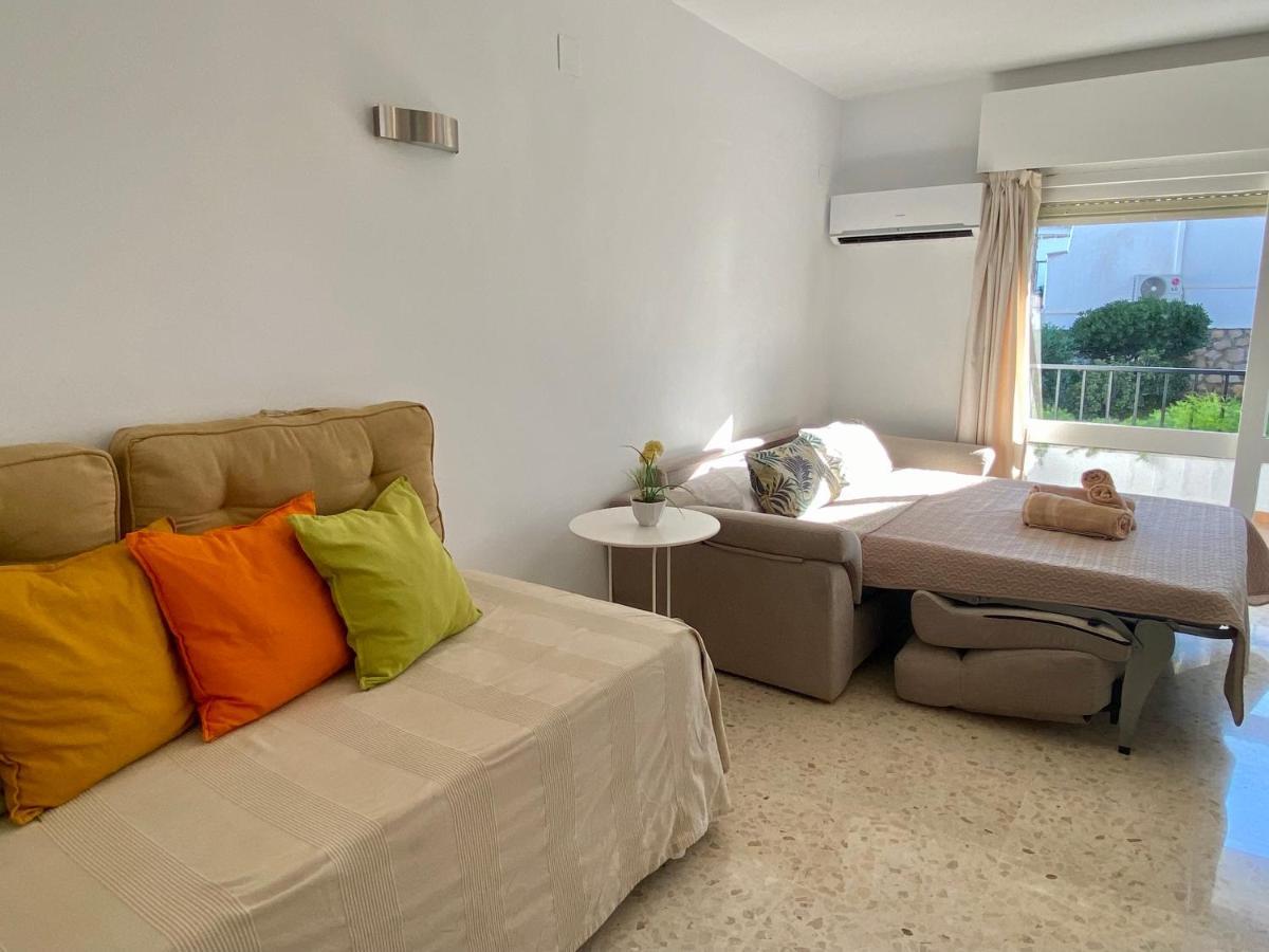 Appartement Studio With Access To The Garden. Open Pool. Beach Very Close. Wifi & Netflix Free à Benalmádena Extérieur photo